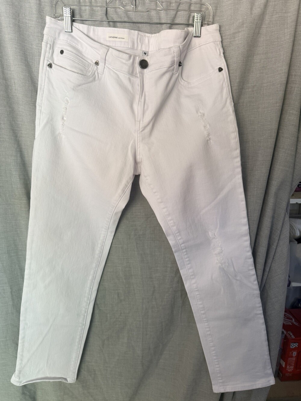 Kut From The Kloth White Jeans Catherine cut size 14